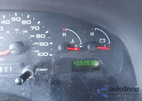 2008 Ford E-350 Super Duty Xl/Xlt z USA, uszkodzony, nr VIN 1FBSS31L18DA14821